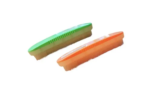 Cepillo Plastico Suave20,3cm FG634100BLA