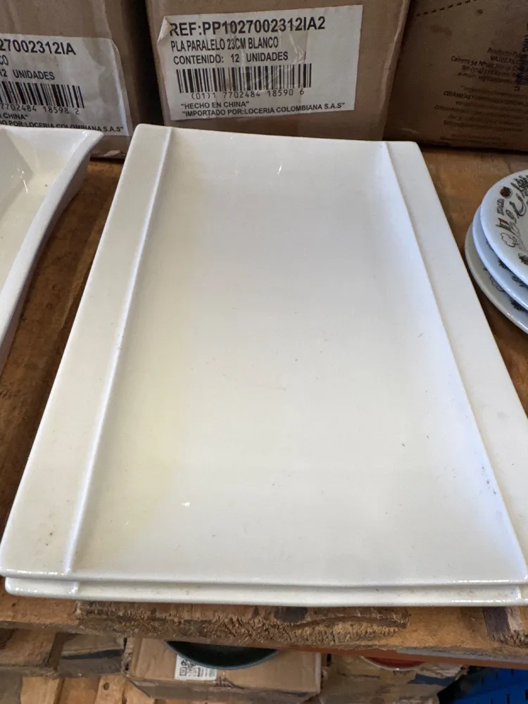 Plato Serv 23cm Blanc PP1027002312IA C12